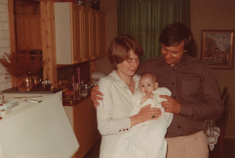 Magnus og Bjørg med Birgit på dåpsdagen 18 juni 1978